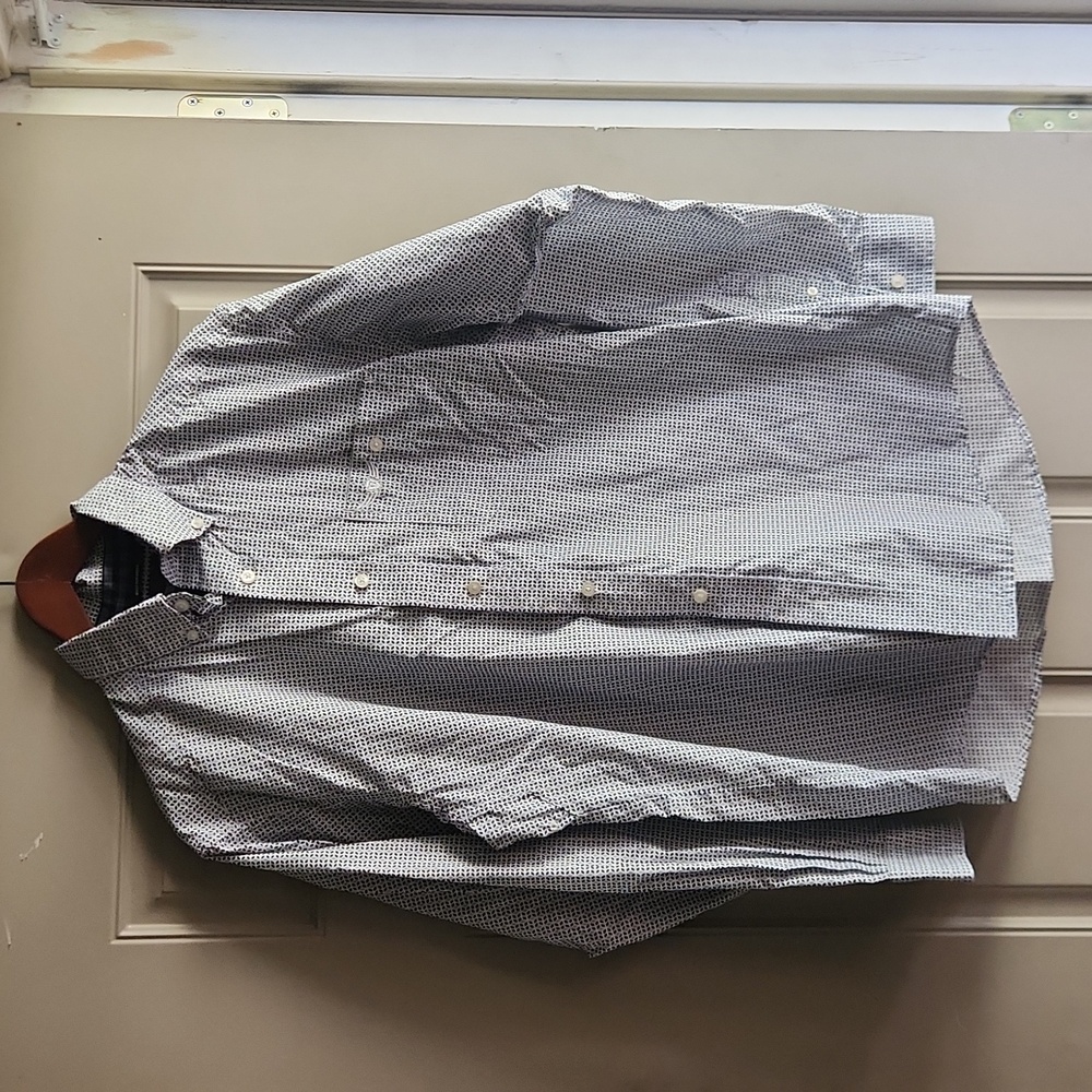 Men's Ariat Patterned Button Down Size Medium - image 1